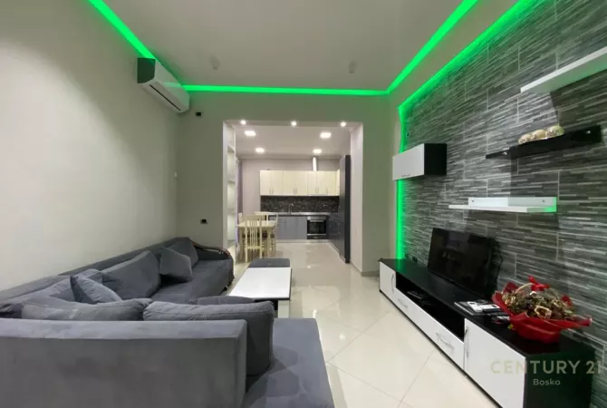 Shtepi ne shitje Apartament ne Tirane, 2+1, Mobilimi E mobiluar, Pagesa 220,000  Euro.