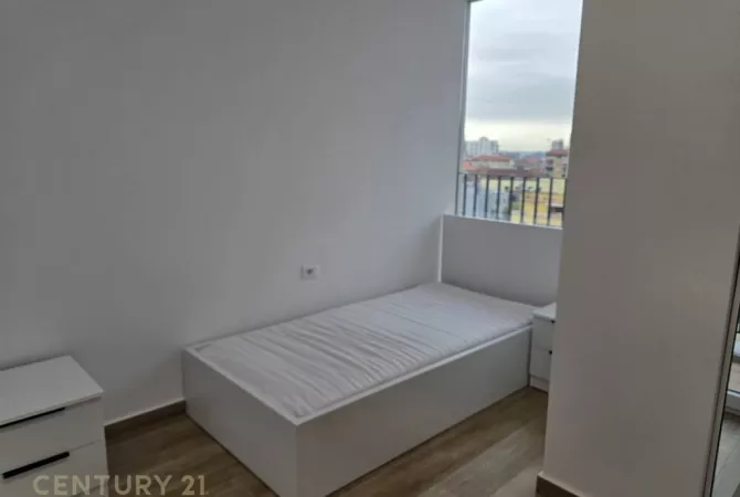 Shtepi me qera Apartament ne Tirane, 2+1, Mobilimi E mobiluar, Pagesa 1,200  Euro.