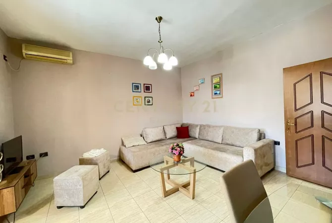 Shtepi me qera 1+1 ne Tirane - 450 Euro