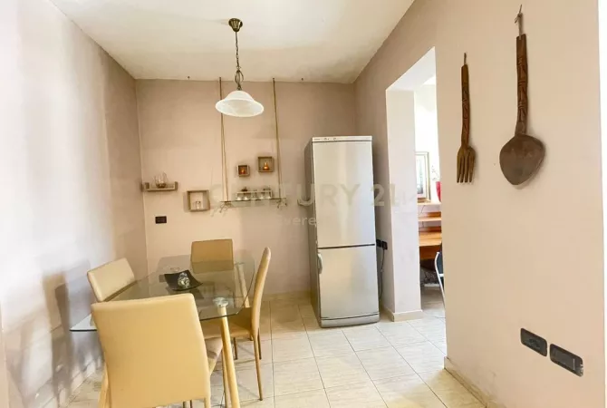 Shtepi me qera 1+1 ne Tirane - 450 Euro