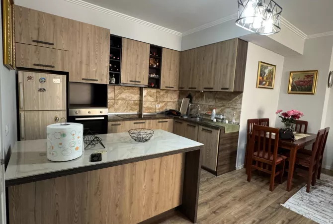 Shtepi ne shitje 2+1 ne Tirane - 150,000 Euro