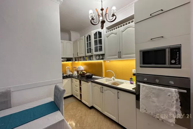 Shtepi ne shitje 1+1 ne Tirane - 105,000 Euro