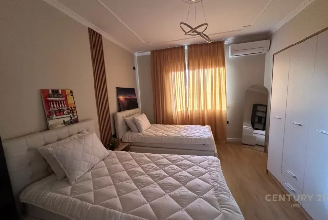 Shtepi me qera 2+1 ne Tirane - 1,500 Euro