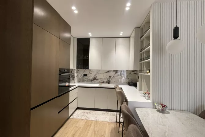Shtepi me qera 2+1 ne Tirane - 1,200 Euro