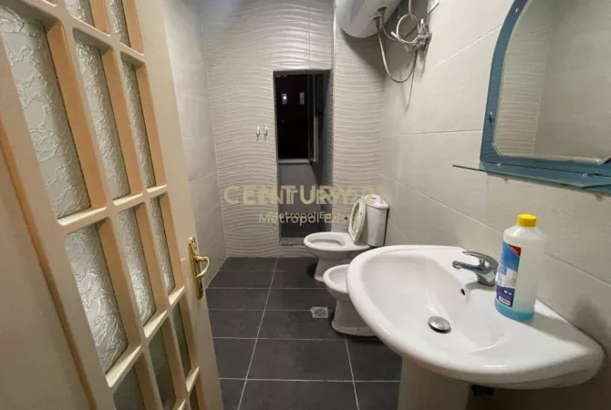Shtepi ne shitje 1+1 ne Tirane - 90,000 Euro