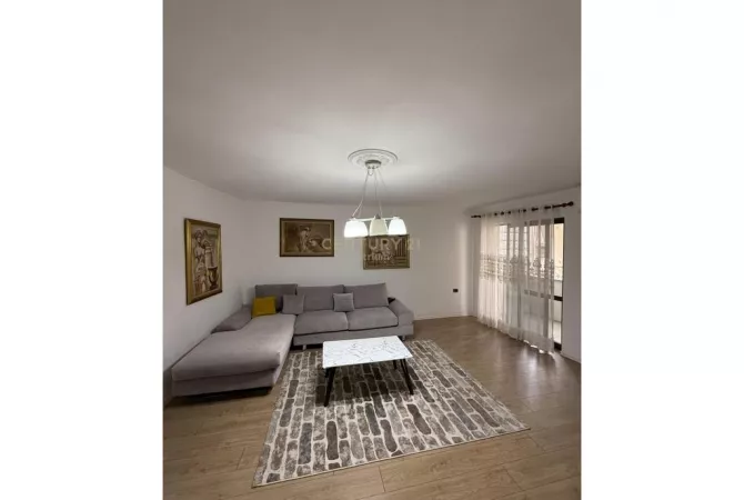 Casa in affitto 2+1 a Tirana - 650 Euro