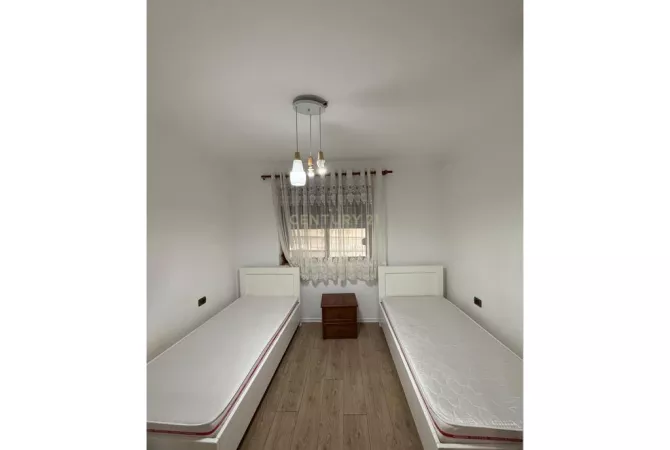 Shtepi me qera Apartament ne Tirane, 2+1, Mobilimi E mobiluar, Pagesa 650  Euro.