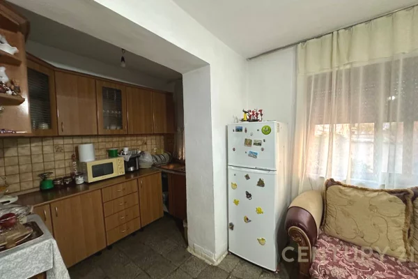 Shtepi ne shitje 1+1 ne Tirane - 85,000 Euro