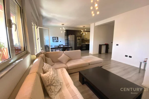 Shtepi ne shitje 2+1 ne Tirane - 230,000 Euro