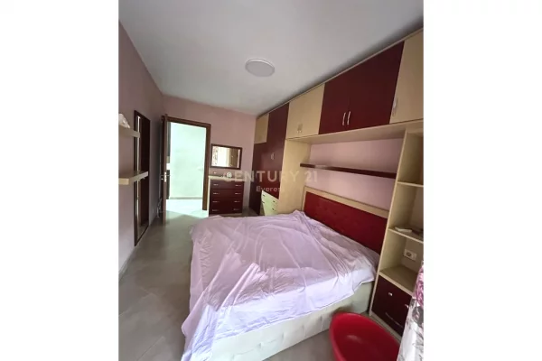 Shtepi me qera 2+1 ne Tirane - 630 Euro