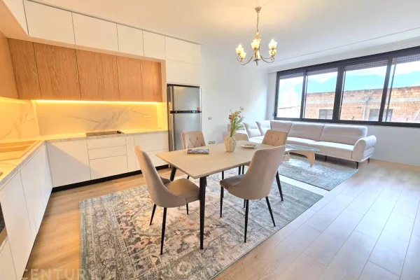 Shtepi me qera 2+1 ne Tirane - 1,150 Euro