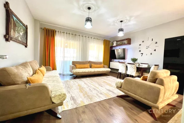 Shtepi ne shitje Apartament ne Tirane, 2+1, Mobilimi E mobiluar, Pagesa 170,000  Euro.