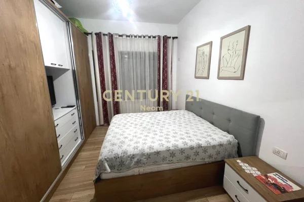Shtepi me qera Apartament ne Tirane, 2+1, Mobilimi E mobiluar, Pagesa 500  Euro.