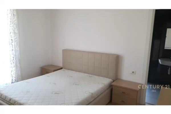 Shtepi me qera Apartament ne Tirane, 2+1, Mobilimi E mobiluar, Pagesa 600  Euro.
