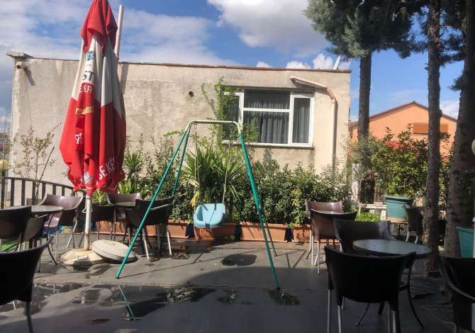 JEPET ME QIRA LOKAL TEK RRETHROTULLIMI I SHKOZES !!