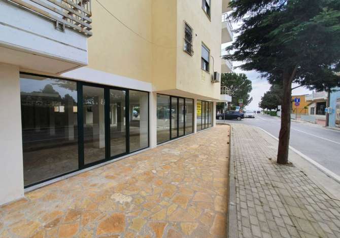 Business Property for Rent 2+1 in Durres - 890 Euro