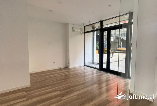 Ambient biznesi me qera 1+1 ne Tirane - 1,700 Euro
