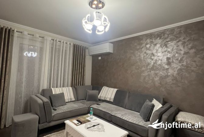 Shtepi ne shitje 2+1 ne Tirane - 280,000 Euro