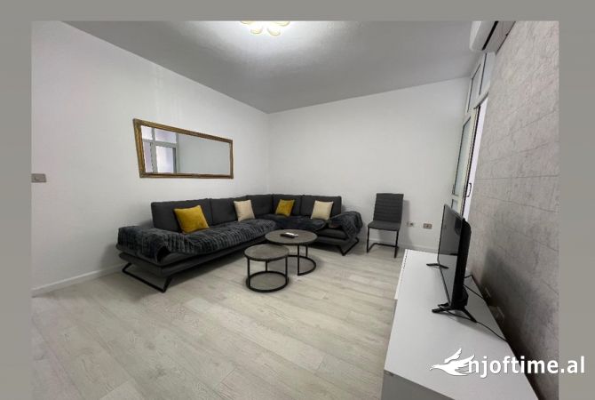Shtepi me qera 1+1 ne Tirane - 650 Euro