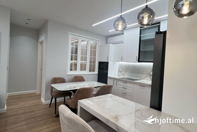 Casa in affitto 2+1 a Tirana - 1,000 Euro