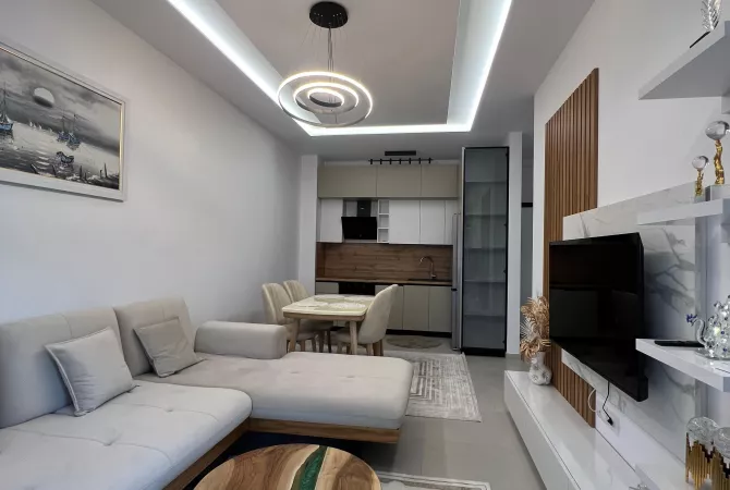 Shtepi me qera 2+1 ne Tirane - 750 Euro