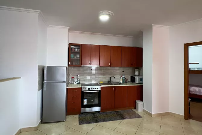 Shtepi me qera 2+1 ne Tirane - 65,000 Leke