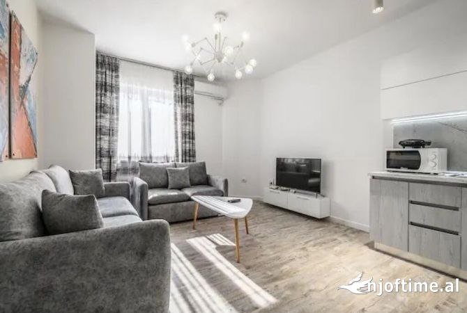Shtepi me qera 2+1 ne Tirane - 800 Euro