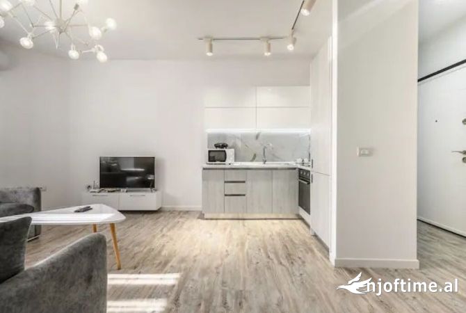 Shtepi me qera 2+1 ne Tirane - 800 Euro