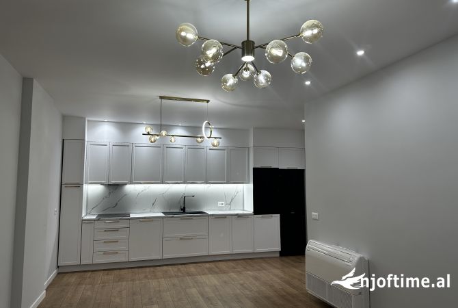 Shtepi me qera 3+1 ne Tirane - 600 Euro