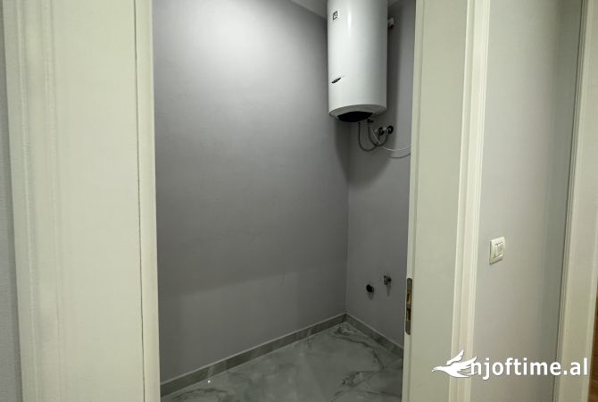 Shtepi me qera Apartament ne Tirane, 3+1, Mobilimi Pjeserisht e mobiluar, Pagesa 600  Euro.