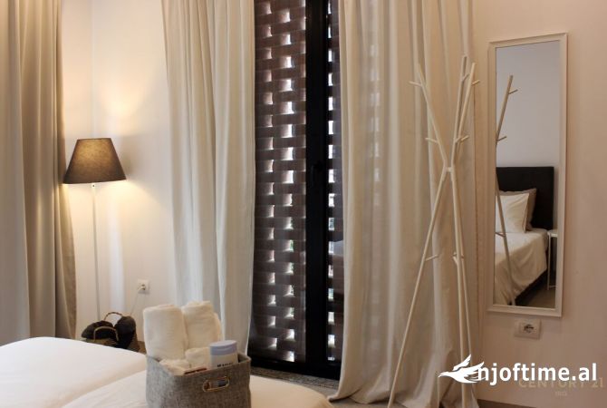 Shtepi me qera Apartament ne Tirane, 1+1, Mobilimi E mobiluar, Pagesa 700  Euro.