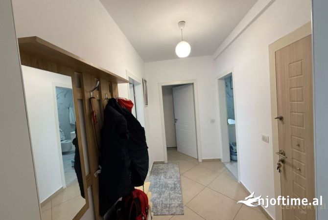 Shtepi me qera Apartament ne Tirane, 2+1, Mobilimi E mobiluar, Pagesa 450  Euro.