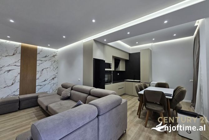 Shtepi me qera 2+1 ne Tirane - 700 Euro