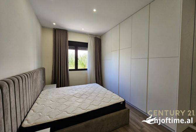 Shtepi me qera Apartament ne Tirane, 2+1, Mobilimi E mobiluar, Pagesa 700  Euro.