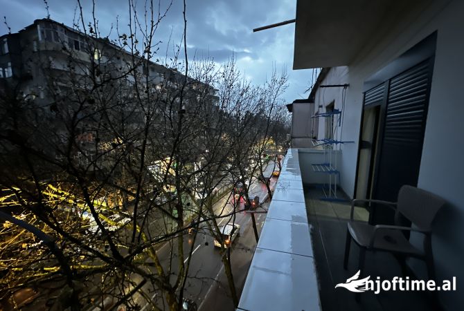 Shtepi me qera Apartament ne Tirane, 1+1, Mobilimi E mobiluar, Pagesa 350  Euro.