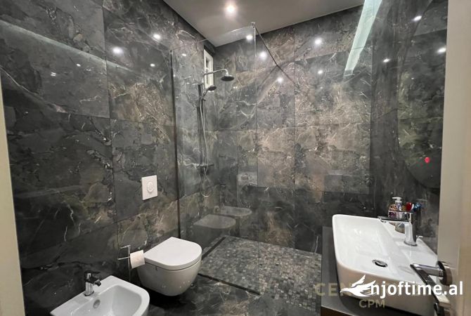 Shtepi me qera Apartament ne Tirane, 1+1, Mobilimi E mobiluar, Pagesa 650  Euro.