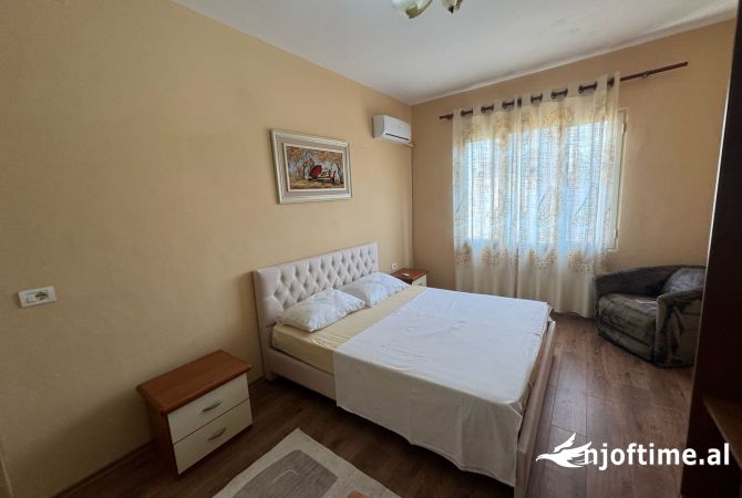 Shtepi me qera 2+1 ne Tirane - 550 Euro