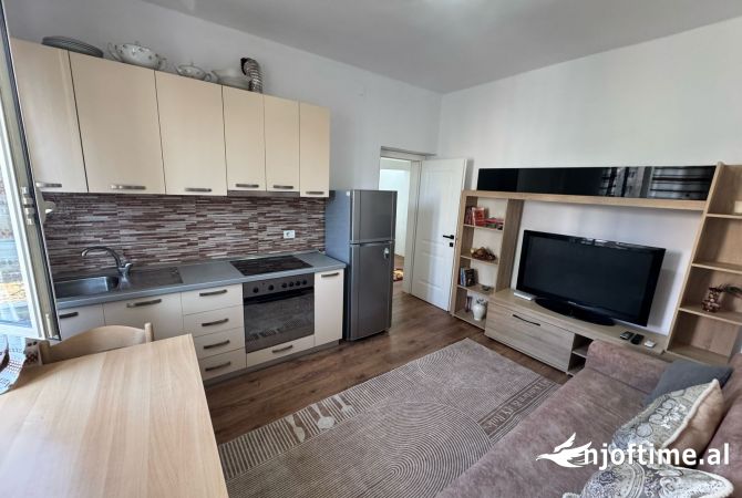 Shtepi me qera 2+1 ne Tirane - 550 Euro