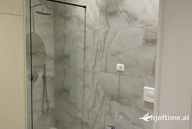 Shtepi me qera 1+1 ne Tirane - 50,000 Leke