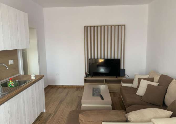 Shtepi me qera 2+1 ne Tirane - 500 Euro