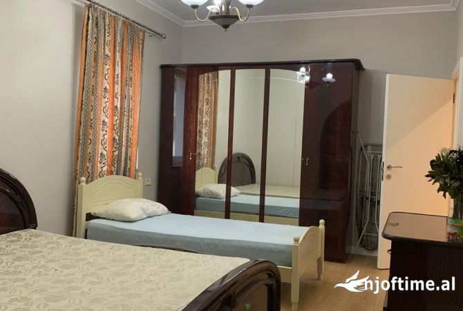 Shtepi ne shitje 1+1 ne Tirane - 65,000 Euro