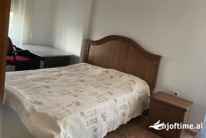 Shtepi me qera 2+1 ne Tirane - 500 Euro