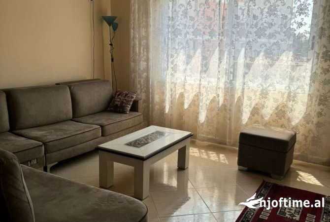 Shtepi me qera 2+1 ne Tirane - 55,000 Leke