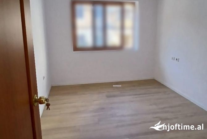 Shtepi ne shitje 2+1 ne Tirane - 145,000 Euro