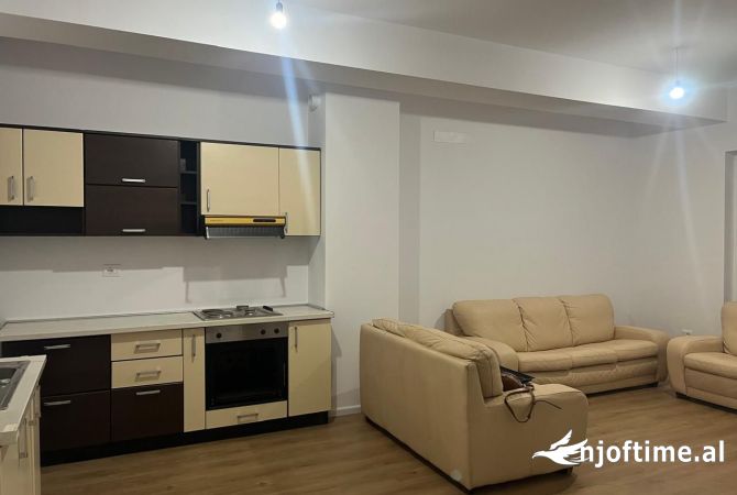 Shtepi me qera 2+1 ne Tirane - 500 Euro