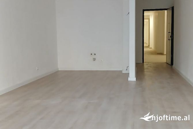 Shtepi ne shitje 2+1 ne Tirane - 235,000 Euro