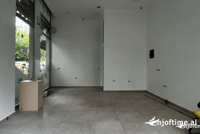 Ambient biznesi me qera 3+1 ne Tirane - 700 Euro