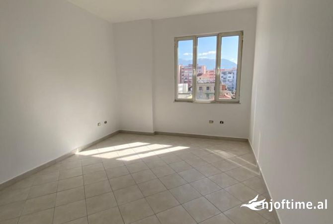 Shtepi ne shitje 2+1 ne Tirane - 215,000 Euro