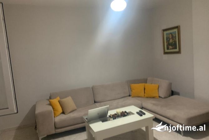 Shtepi ne shitje 1+1 ne Tirane - 110,000 Euro