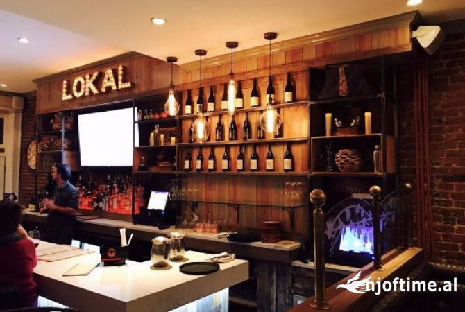 Ambient biznesi me qera 2+1 ne Tirane - 3,000 Euro